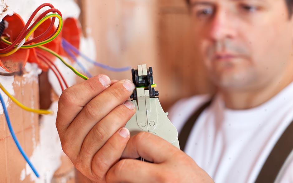 je recherche un électricien Ivry-sur-Seine